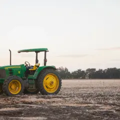 Dach do ciągnika DIY: Zbuduj go sam i przejdź przegląd!