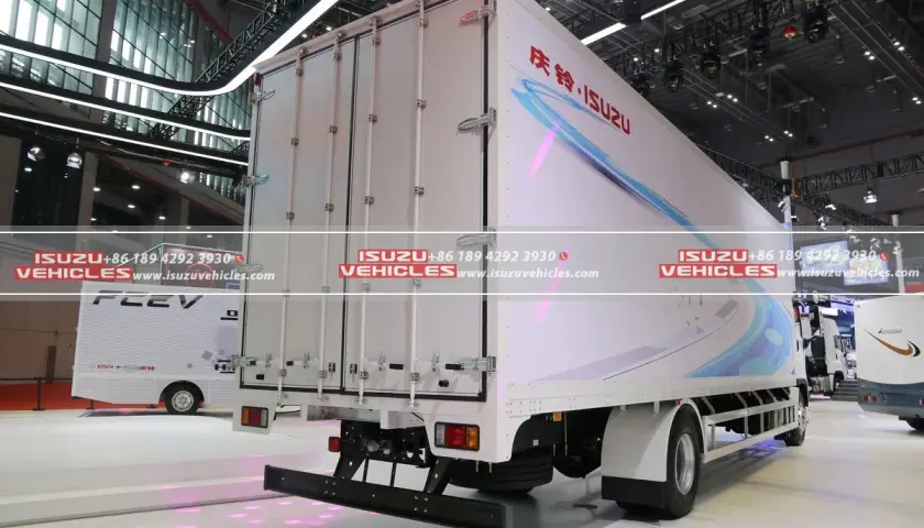 Ciężarówka do 12 ton: Jak wybrać optymalny model dla firmy?